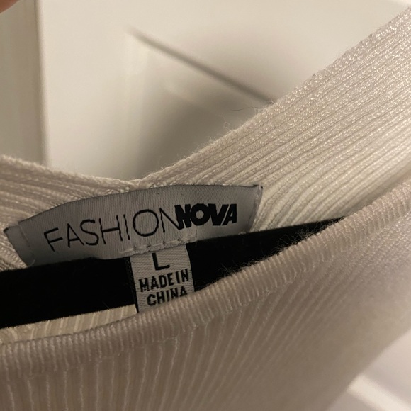 FASHION NOVA TANK - Picture 4 of 4